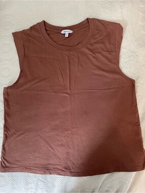 Reitmans Sleeveless Crewneck Tank Top - Rust Brown